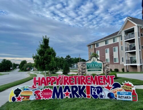 How to Celebrate Retirements with Retirement Yard Signs and More!