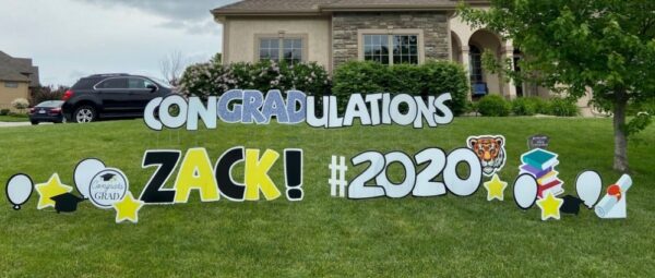 graduation lawn signs lakeside