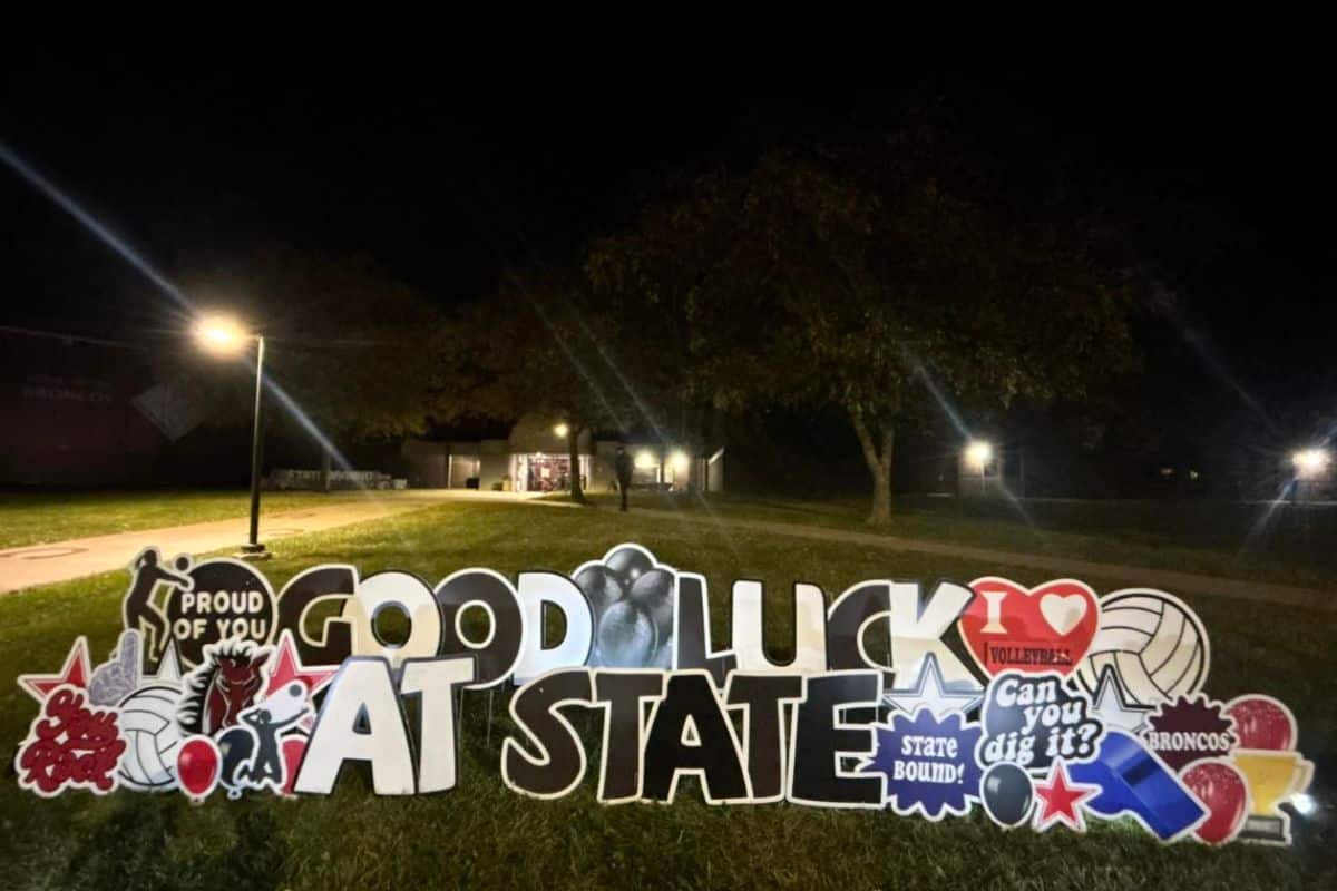 sporting event yard signs